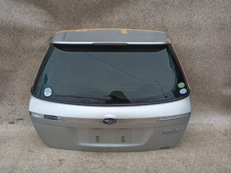 Дверь пятая на SUBARU LEGACY BP5 СЕРЕБРО