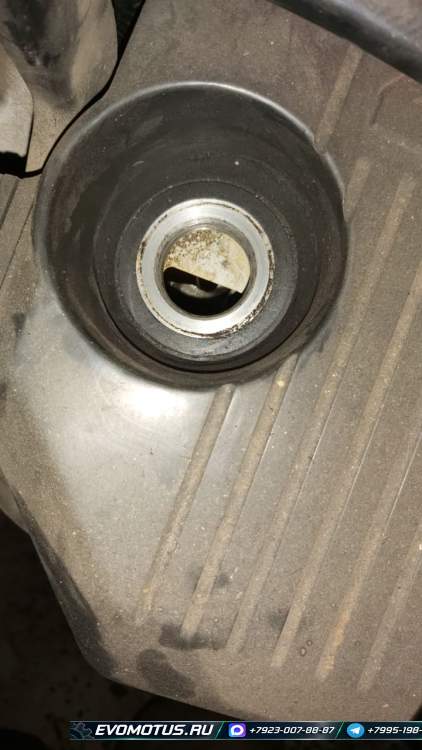 двигатель YD25 DDTi на NISSAN SERENA VC24 (ниссан серена )